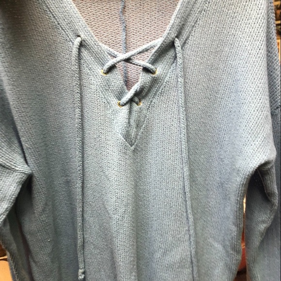 Sweater - Picture 2 of 6